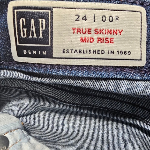 GAP Blue Skinny Jeans with Stretch and Vintage Wash Size 24 - Picture 3 of 5